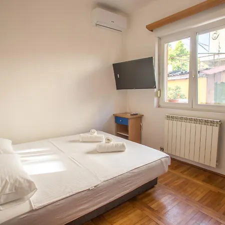 Late Story * Podgorica