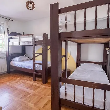 Late Story * Podgorica