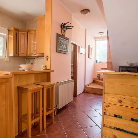 Late Story בית אירוח פודגוריצה