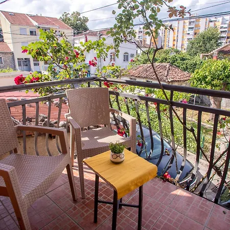 Alloggio in famiglia Late Story *