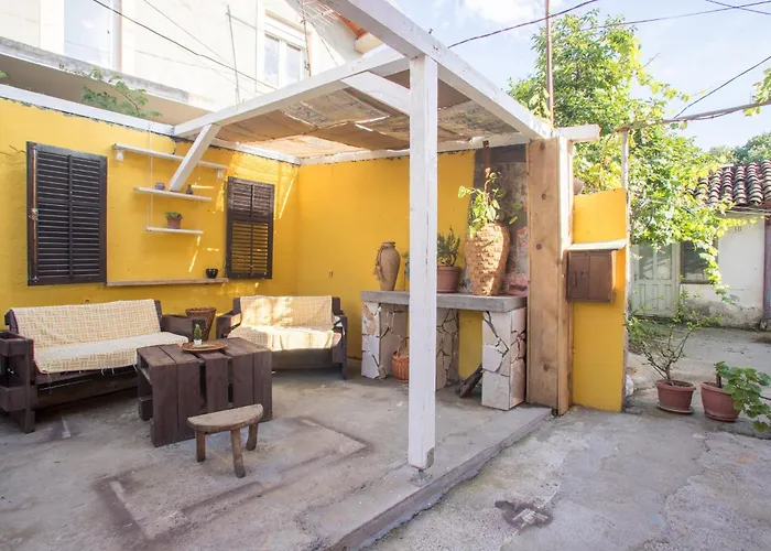 Late Story Homestay szállás *